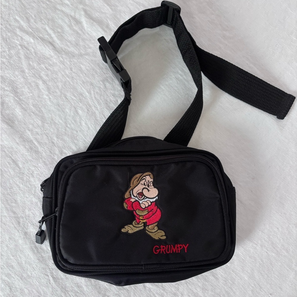 Vintage Disney Snow White 7 Dwarfs Grumpy Embroidered Nylon Waist Pack